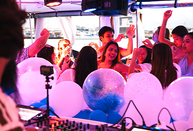 Party till the last minute